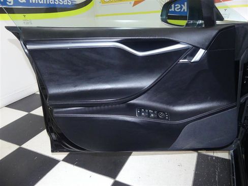 Used 2017 Tesla Model S 60D image 21