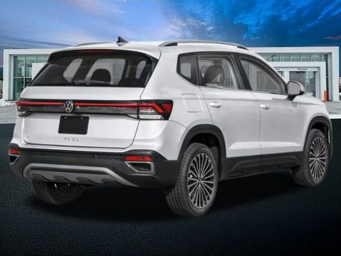 New 2026 Volkswagen Taos SE AWD/4WD image 3