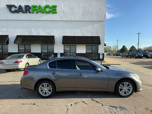 Used 2011 INFINITI G37 x Sedan w/ Premium Pkg image 16