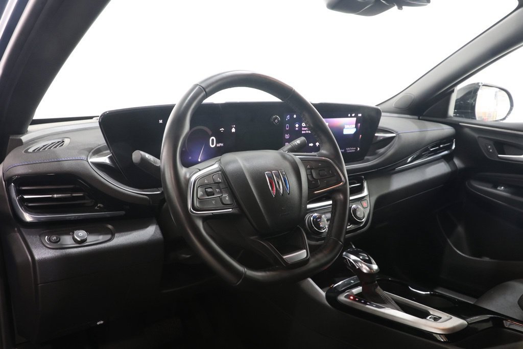 Used 2025 Buick Envista Sport Touring w/ Experience Buick Package FWD image 14