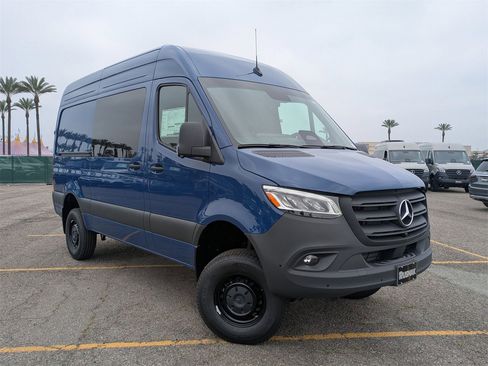 New 2025 Mercedes-Benz Sprinter 2500 image 1