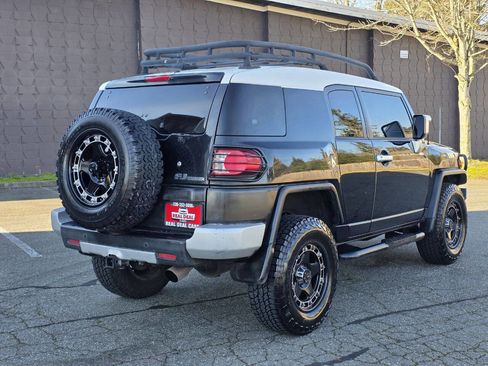 Used 2009 Toyota FJ Cruiser Base 4x4 4dr SUV 5A image 5