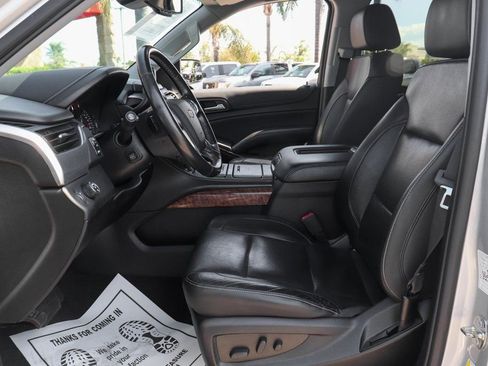 Used 2020 Chevrolet Suburban Premier image 21