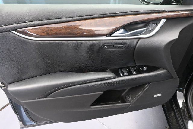 Used 2014 Cadillac XTS Premium FWD image 27