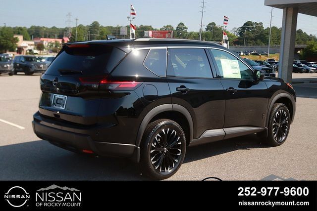 Certified 2026 Nissan Rogue Dark Armor FWD image 5