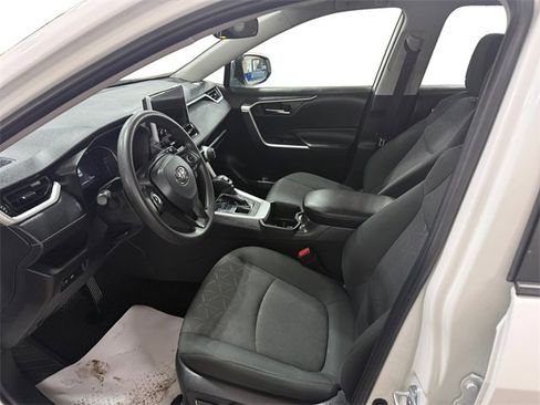 Used 2024 Toyota RAV4 XLE image 9