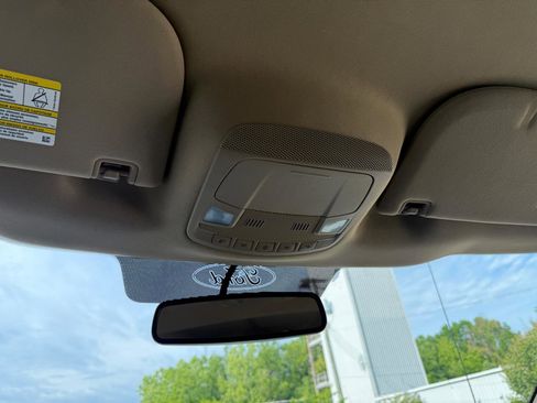 Used 2018 Ford F150 XLT w/ Equipment Group 301A Mid AWD/4WD image 18
