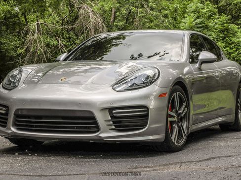 Used 2016 Porsche Panamera GTS AWD/4WD image 14