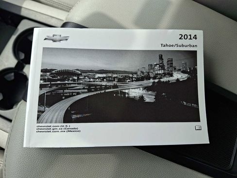 Used 2014 Chevrolet Suburban LT image 29