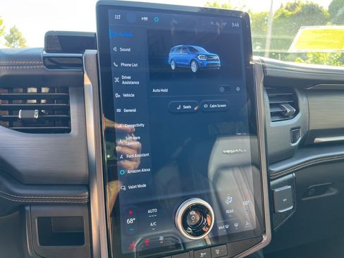 Used 2024 Ford Expedition Max Platinum image 19