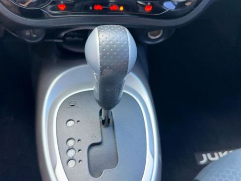 Used 2017 Nissan Juke SV FWD image 27