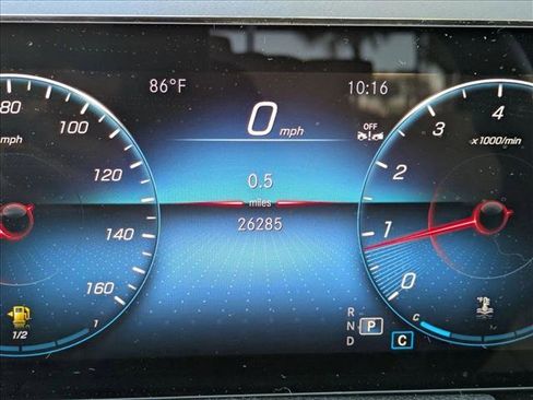 Used 2023 Mercedes-Benz GLA 250 image 11