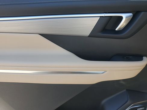 New 2026 Buick Enclave Preferred image 11