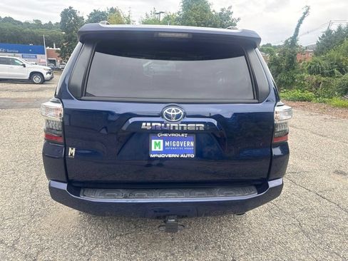 Used 2021 Toyota 4Runner SR5 Premium w/ Moonroof Package AWD/4WD image 5