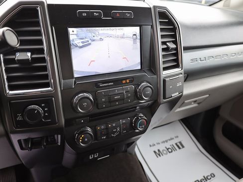 Used 2017 Ford F250 XLT w/ XLT Premium Package image 15