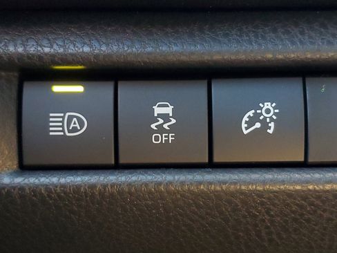 New 2026 Toyota Camry SE image 31