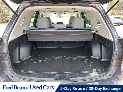 Used 2022 Subaru Forester Base image 29