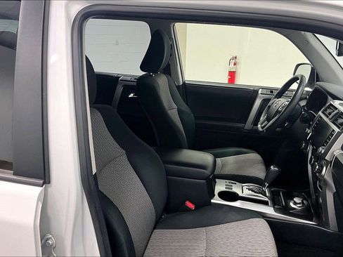 Used 2024 Toyota 4Runner SR5 AWD/4WD image 7