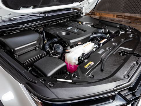 Used 2025 Lexus GX 550 550 Overtrail w/ Accessory Package (CT) image 41