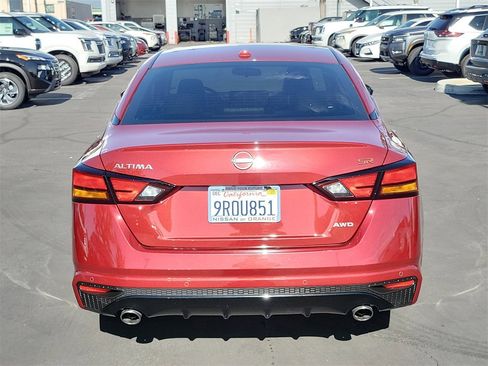 Certified 2024 Nissan Altima 2.5 SR w/ SR Premium Package image 25