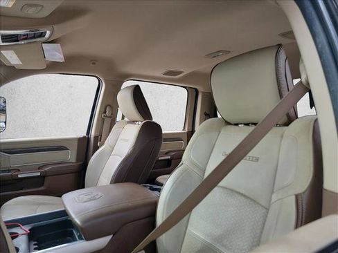 Used 2019 RAM 2500 Laramie image 13