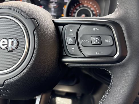 New 2026 Jeep Gladiator Mojave AWD/4WD image 24
