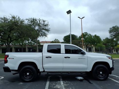 Used 2024 Chevrolet Colorado W/T w/ WT Convenience Package II AWD/4WD image 4