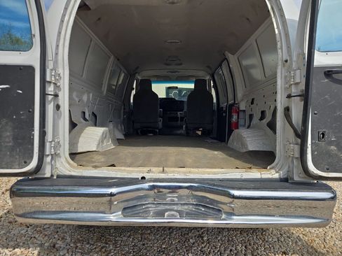 Used 2014 Ford E-350 and Econoline 350 Super Duty w/ Interior Upgrade Package image 19