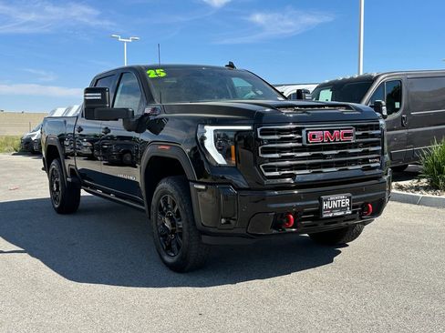 Used 2025 GMC Sierra 2500 AT4 w/ AT4 Premium Plus Package image 10