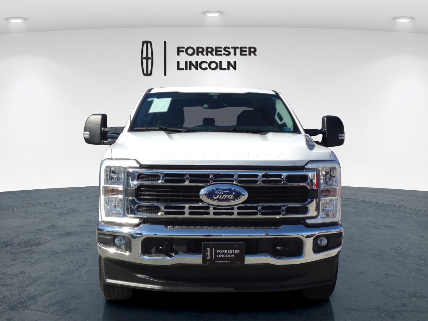 Used 2025 Ford F250 XLT w/ FX4 Off-Road Package AWD/4WD image 8