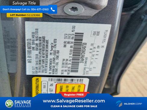 Used 2017 Ford Fusion SE w/ Fusion SE Technology Package FWD image 16