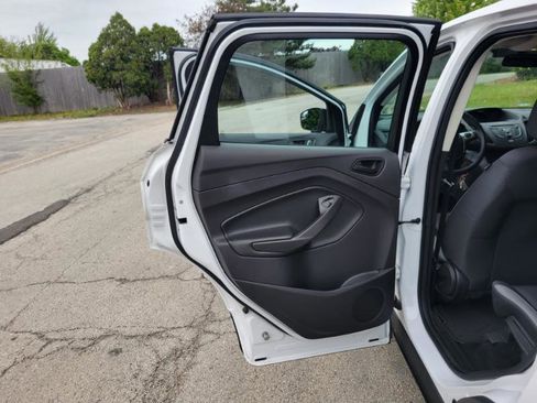 Used 2016 Ford Escape S FWD image 31