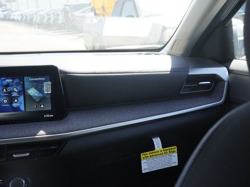 New 2026 Nissan Kicks S image 21