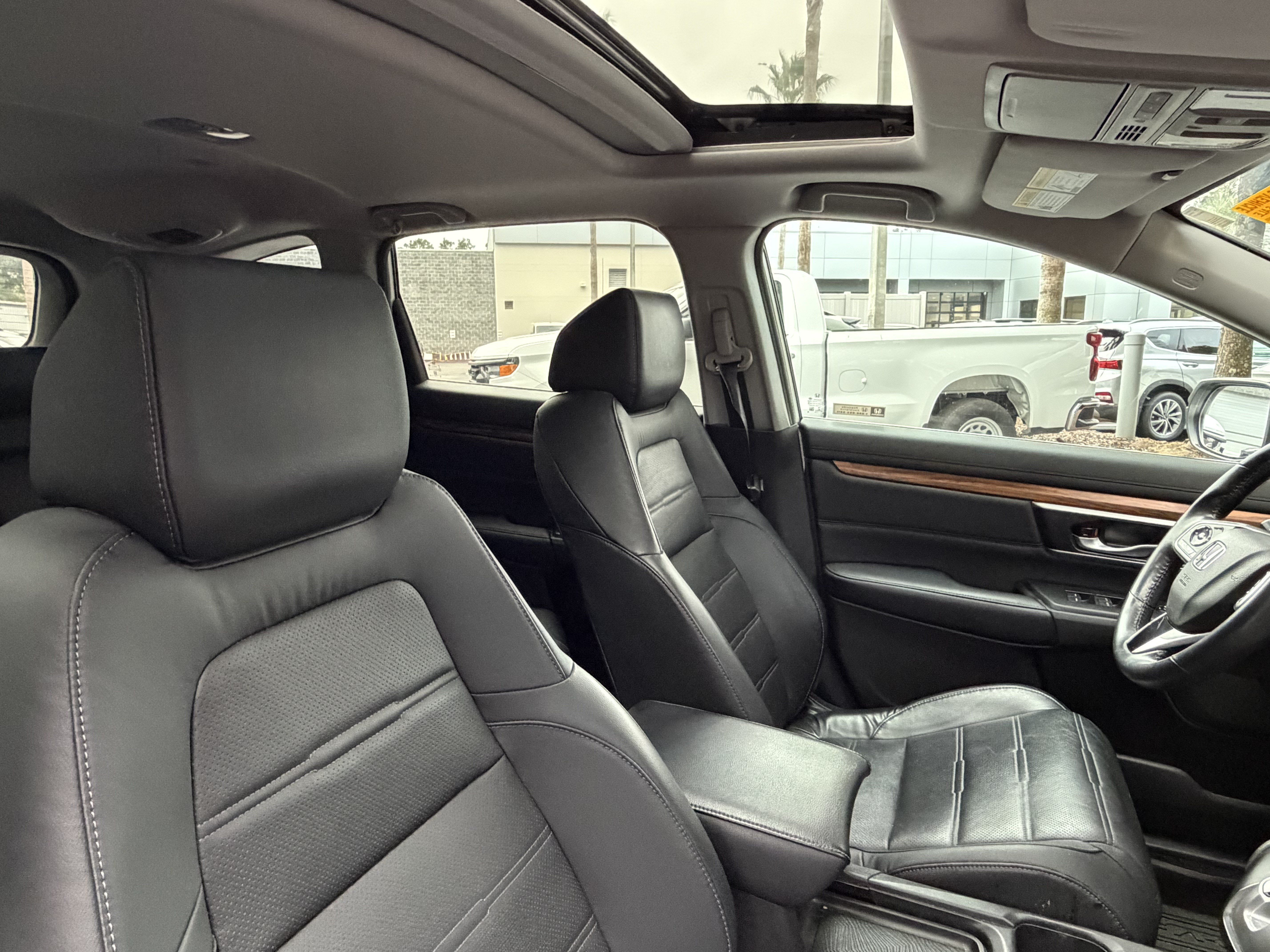 Used 2019 Honda CR-V Touring image 43