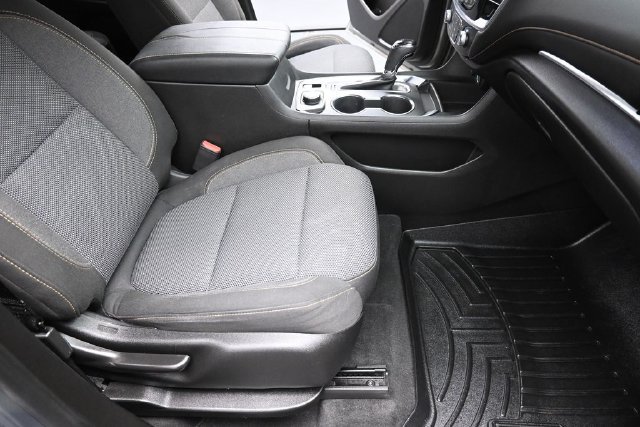 Used 2018 Chevrolet Traverse LT FWD image 33