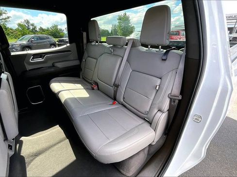 Used 2025 GMC Sierra 1500 SLT AWD/4WD image 25