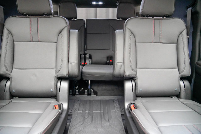 New 2026 Chevrolet Suburban RST AWD/4WD image 28