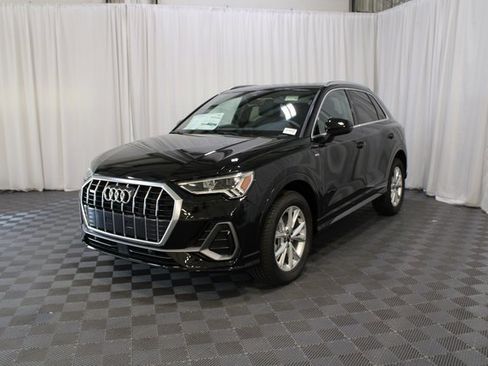 New 2025 Audi Q3 2.0T Premium image 28