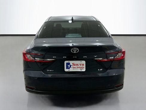 Used 2025 Toyota Camry LE w/ Convenience Package FWD image 6