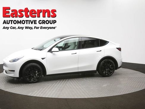 Used 2021 Tesla Model Y Long Range image 55