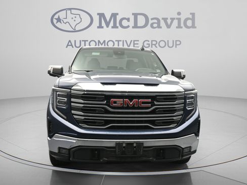 Used 2023 GMC Sierra 1500 SLT AWD/4WD image 2