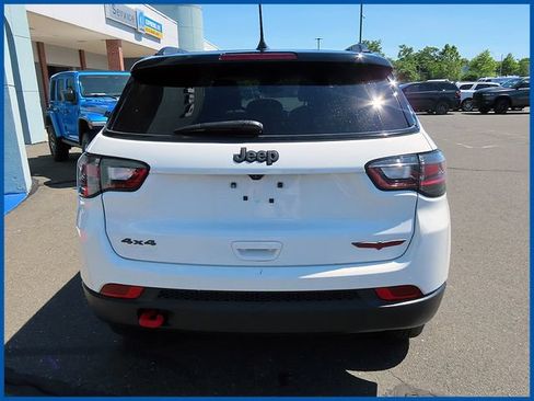 Used 2022 Jeep Compass Trailhawk w/ Trailhawk Elite Group AWD/4WD image 6