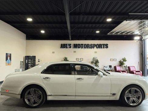 Used 2013 Bentley Mulsanne RWD image 4