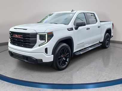 Used 2024 GMC Sierra 1500 Pro w/ Graphite Edition