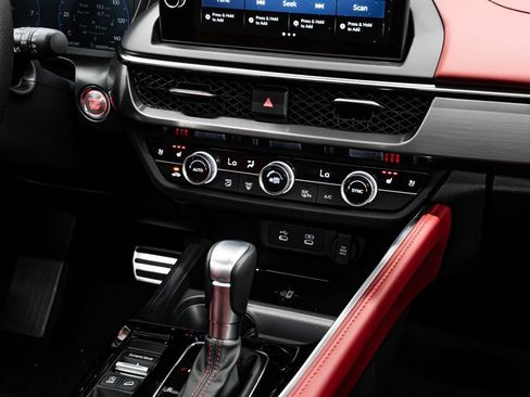 Used 2025 Acura ADX A-Spec image 16