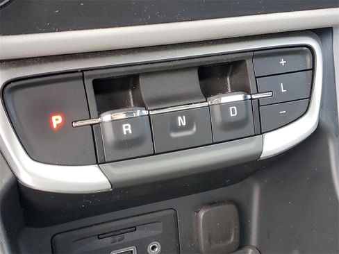 Certified 2022 GMC Terrain SLE w/ Driver Convenience Package image 33