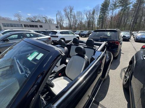 Used 2018 Volkswagen Beetle 2.0T S image 21