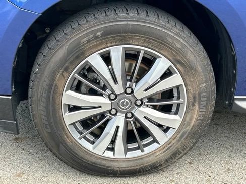 Used 2019 Nissan Pathfinder SL AWD/4WD image 15