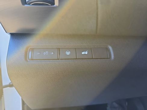 New 2025 Nissan Pathfinder SL image 32