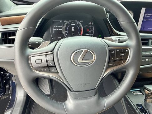 Used 2025 Lexus ES 350 w/ Premium Package FWD image 21